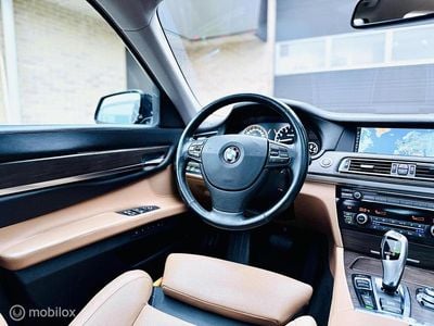 Blauw Gebruikt 2009 BMW 750 Sedan | € 17.999 (Super prijs)