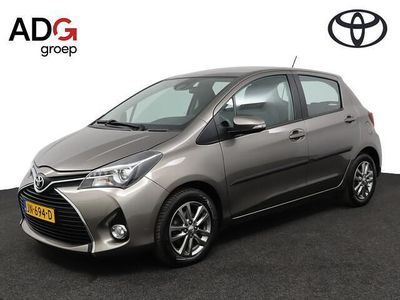 Grijs Occasion 2016 Toyota Yaris Trend Hatchback | € 10.950 (Eerlijke prijs)