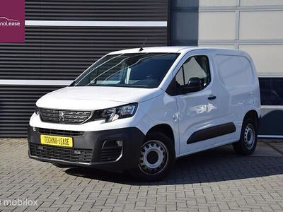 Wit Gebruikt 2024 Peugeot Partner Premium MPV | € 19.750 (Duur)