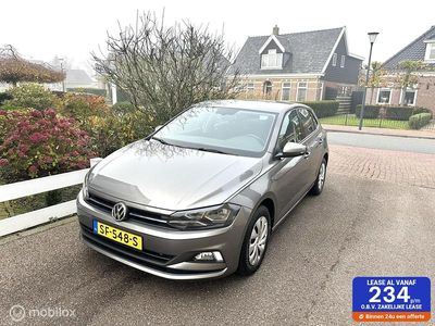 Grijs (metallic) Gebruikt 2018 VW Polo Comfortline Hatchback | € 14.450 (Eerlijke prijs)
