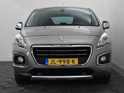 Grijs Occasion 2016 Peugeot 3008 Style MPV | € 12.750 (Eerlijke prijs)