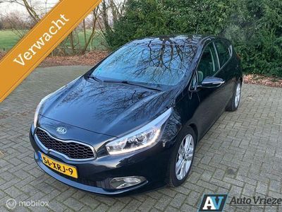 tweedehands Kia Ceed 1.6 GDI Plus Pack, Dealeronderhouden, Camera, Navi