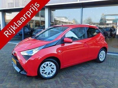 Occasion Toyota Aygo X-play 74 PK (54 kW) 2022 Rood Hatchback