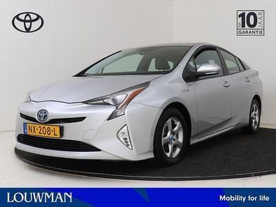 Grijs (metallic) Occasion 2017 Toyota Prius Hatchback | € 16.950 (Eerlijke prijs)