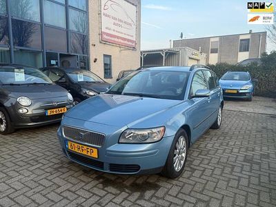 Blauw Occasion 2005 Volvo V50 Stationwagen | € 1.995 (Goede deal)