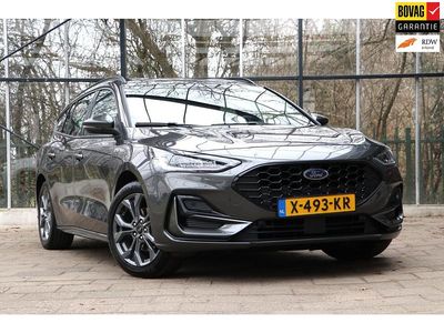 Grijs (metallic) Occasion 2023 Ford Focus ST-Line Stationwagen | € 23.950 (Eerlijke prijs)