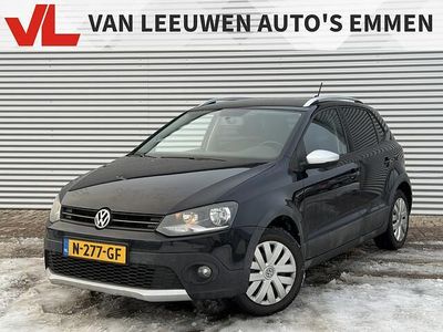 Zwart (metallic) Occasion 2011 VW Polo Highline Hatchback | € 6.448 (Iets duurder)