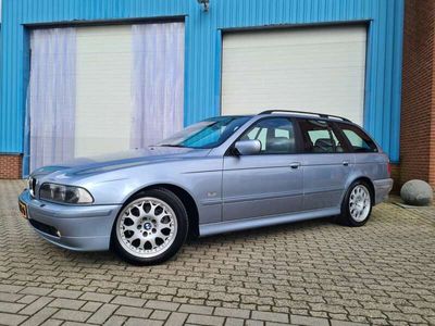 tweedehands BMW 520 Touring 2.2 I AUTOMAAT Lifestyle Edition