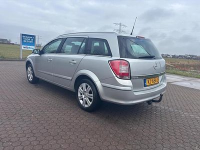 Occasion Opel Astra Executive 116 PK (85 kW) 2008 Grijs Stationwagen