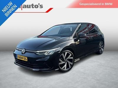 Zwart Occasion 2023 VW Golf VIII R-line Hatchback | € 29.999 (Goede deal)