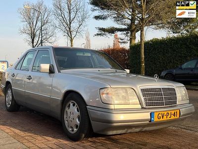 Occasion Mercedes E200 136 PK (100 kW) 1993 Grijs Sedan