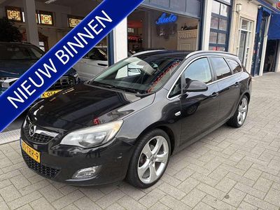 Zwart Gebruikt 2012 Opel Astra Sport Stationwagen | € 2.899 (Eerlijke prijs)