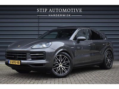 Grijs Occasion 2024 Porsche Cayenne SUV | € 95.900