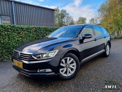 Zwart Gebruikt 2017 VW Passat Comfortline Stationwagen | € 17.900