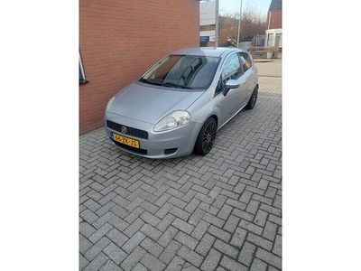 Grijs Occasion 2008 Fiat Grande Punto Dynamic Hatchback | € 1.750 (Eerlijke prijs)