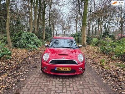 Rood Occasion 2008 Mini Cooper Clubman Stationwagen | € 3.969 (Eerlijke prijs)