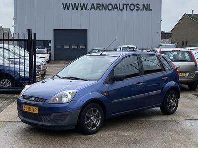 Occasion Ford Fiesta 69 PK (50 kW) 2006 Blauw, metallic lak Hatchback