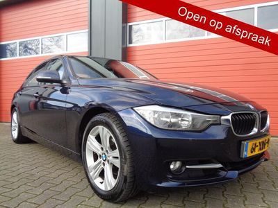 tweedehands BMW 320 3-SERIE i Executive 184PK Automaat Navi Sportstoelen Clima Cruise LMV NL-Auto