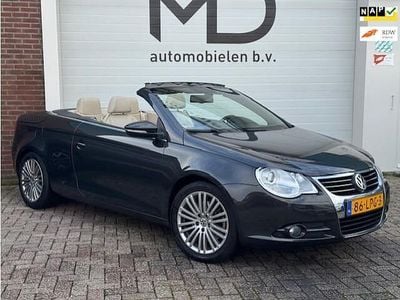 Grijs Occasion 2010 VW Eos Highline Cabriolet | € 6.950 (Iets duurder)