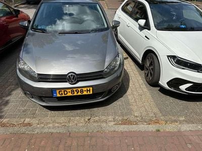 Grijs Gebruikt 2010 VW Golf VI Highline Hatchback | € 3.200