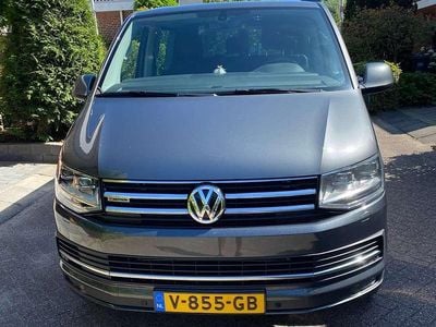 Grijs Gebruikt 2017 VW Caravelle Highline MPV | € 29.500