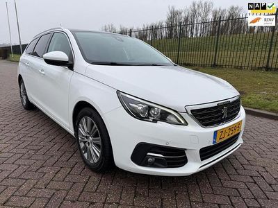 Wit Occasion 2019 Peugeot 308 SW Premium Stationwagen | € 8.950 (Goede deal)