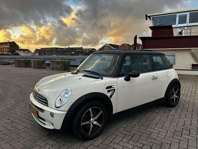 Beige Occasion 2006 Mini Cooper Hatchback | € 3.950 (Eerlijke prijs)