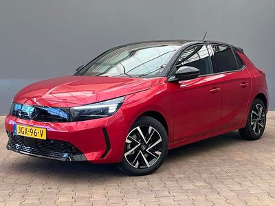 Rood Occasion 2025 Opel Corsa Hatchback | € 24.395 (Eerlijke prijs)