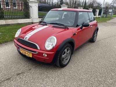 Occasion Mini ONE 90 PK (66 kW) 2003 Rood Hatchback