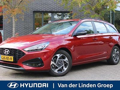 Rood Gebruikt 2024 Hyundai i30 Comfort Stationwagen | € 25.950