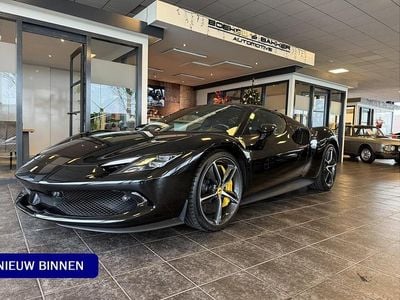 Zwart (metallic) Nieuw 2025 Ferrari 296 Cabriolet | € 359.500