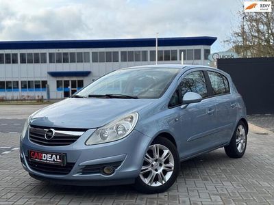 Blauw Occasion 2007 Opel Corsa Cosmo Hatchback | € 1.499 (Eerlijke prijs)