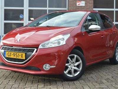 tweedehands Peugeot 208 1.2 PureTech Style | NAVI - AIRCO - CRUISE.C