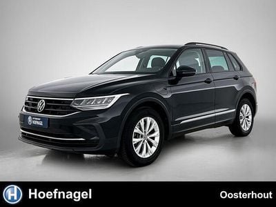 Zwart (metallic) Gebruikt 2021 VW Tiguan Business+ SUV | € 26.450 (Super prijs)