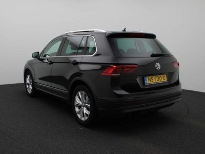 tweedehands VW Tiguan 1.4 TSI ACT Comfortline Business 150 PK | Navigatie | Apple Carplay | Android Auto | Trekhaak | Elektrische Achterklep | Ergo-Active stoelen | Panoramadak | Stoelverwarming | Parkeersensoren | Climate Control |