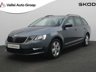 tweedehands Skoda Octavia Combi 1.5 TSI 150PK DSG Ambition | Trekhaak | Stoelverwarming voor/achter | Apple Carplay / Android Auto