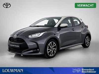 Zwart metallic Occasion 2021 Toyota Yaris Edition Hatchback | € 19.950 (Eerlijke prijs)
