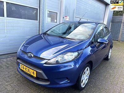 Blauw (metallic) Gebruikt 2010 Ford Fiesta Limited Hatchback | € 2.995 (Goede deal)