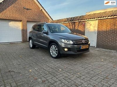 Grijs (metallic) Occasion 2012 VW Tiguan Sport SUV | € 8.999 (Eerlijke prijs)
