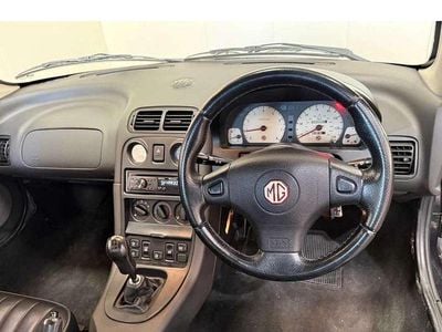 MG F