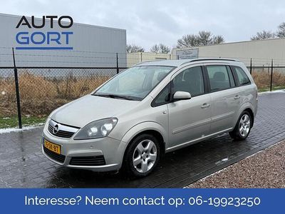 Grijs Occasion 2006 Opel Zafira Enjoy MPV | € 750 (Super prijs)