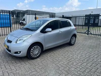 Grijs Gebruikt 2012 Daihatsu Charade Hatchback | € 3.595