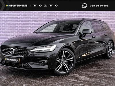 Zwart Occasion 2021 Volvo V60 R-Design Stationwagen | € 33.894 (Goede deal)