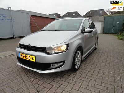 Grijs (metallic) Gebruikt 2011 VW Polo Highline Hatchback | € 5.450 (Goede deal)