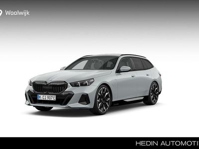 Grijs Nieuw 2026 BMW 530e M Sport Stationwagen | € 91.768