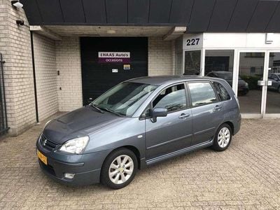 Suzuki Liana