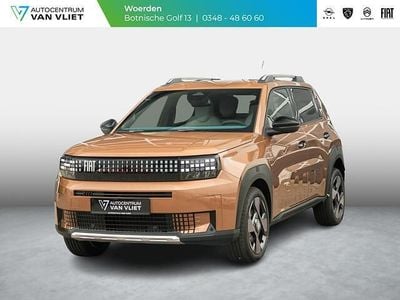 Bruin Nieuw 2025 Fiat Grande Panda La Prima Hatchback | € 25.990 (Goede deal)