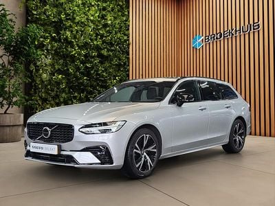 Grijs Gebruikt 2022 Volvo V90 R-Design Stationwagen | € 34.900 (Goede deal)