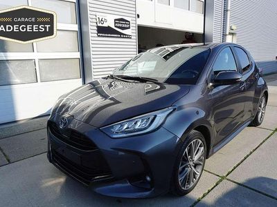 Occasion Toyota Yaris Hybrid Executive 2024 Grijs (metallic) Hatchback