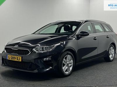 Zwart Occasion 2021 Kia Ceed Hatchback | € 15.000 (Eerlijke prijs)